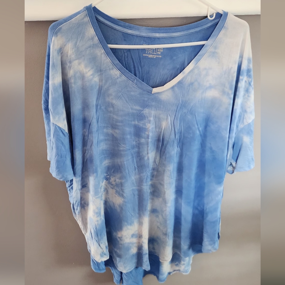 Pink Rose Blue Short Sleeve Relaxed T-Shirt